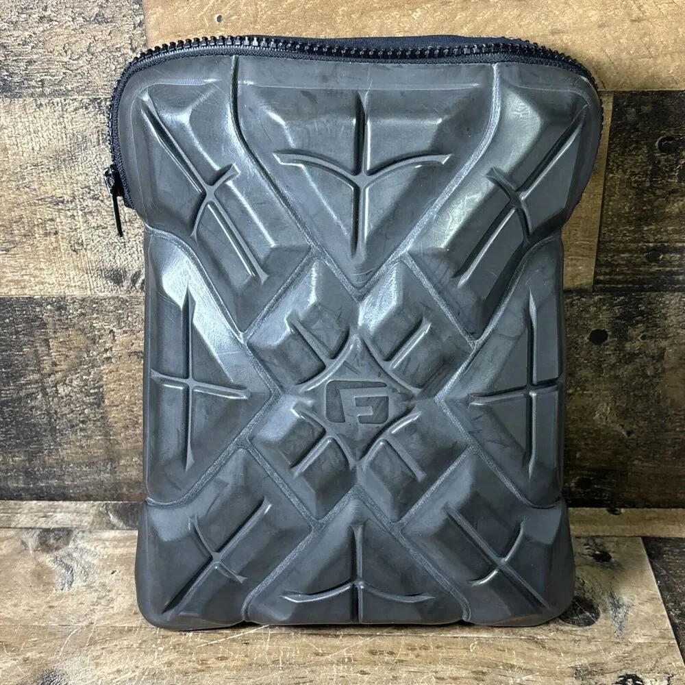 G-FORM iPad Extreme Sleeve FITS 7” x 9” tablet Special Poron Absorption
